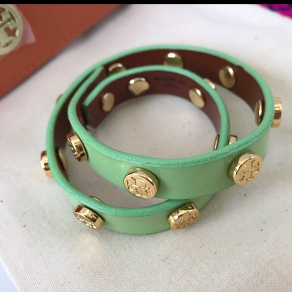 Beautiful green Tory Burch Leather Wrap - Picture 3 of 6